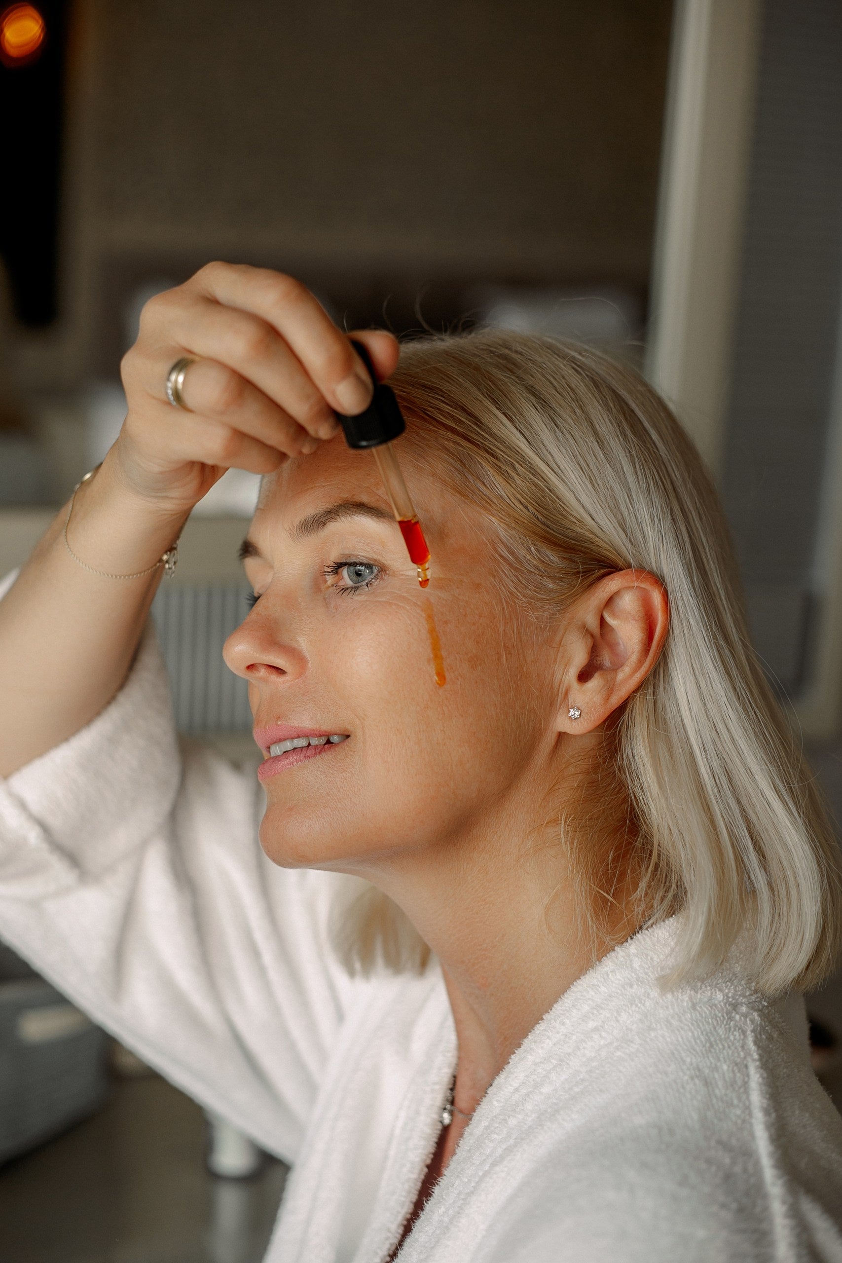 VITAMIN C 20% SERUM Anti-Aging Must-have